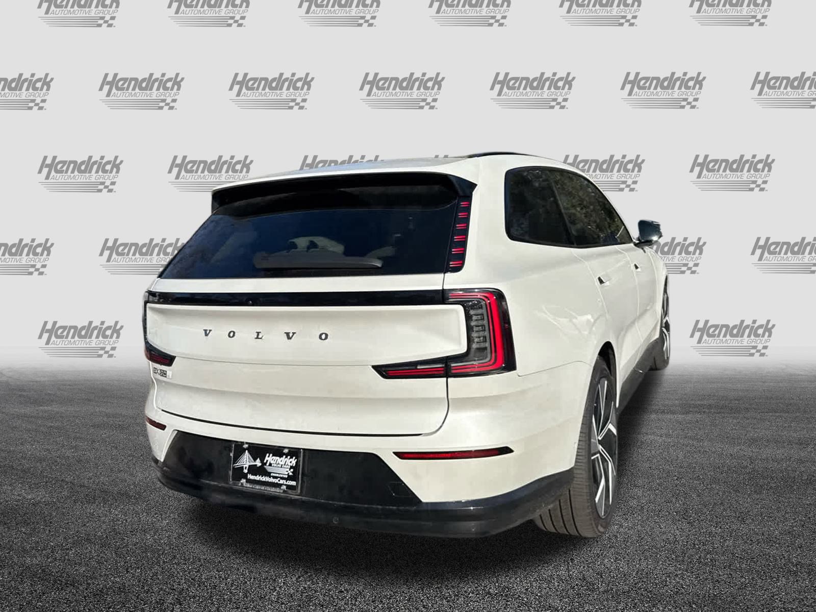 Certified 2025 Volvo EX90 Ultra image 10