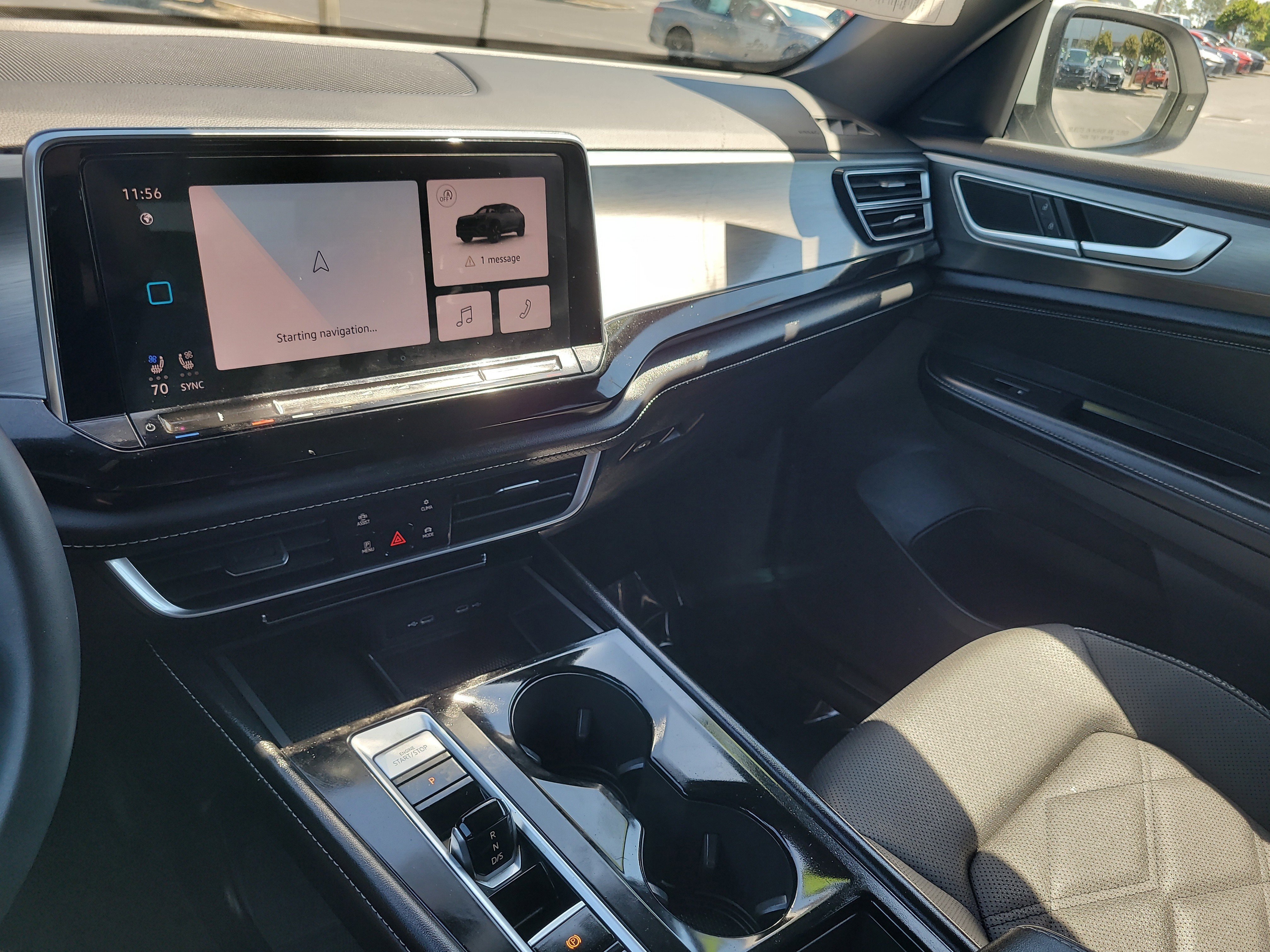 Used 2024 Volkswagen Atlas Cross Sport SE image 25