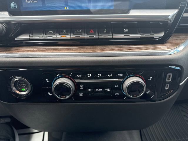Used 2023 Chevrolet Silverado 1500 LT AWD/4WD image 26