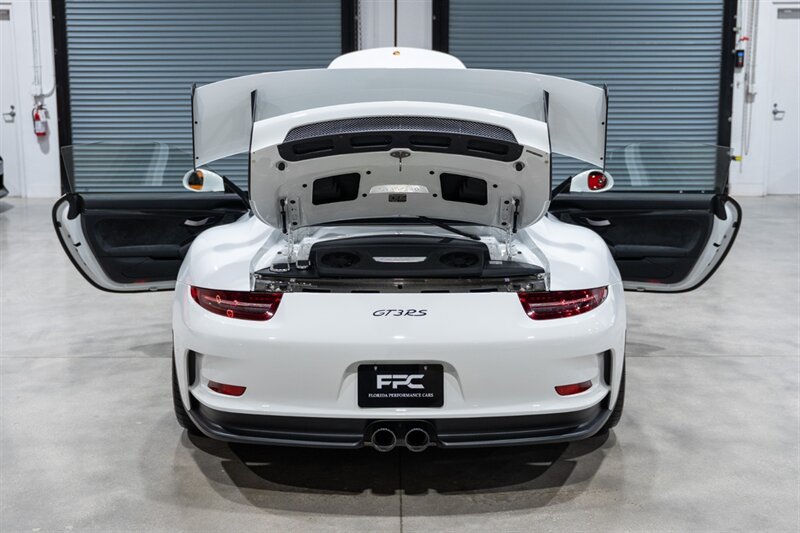 Used 2016 Porsche 911 GT3 RS RWD image 40