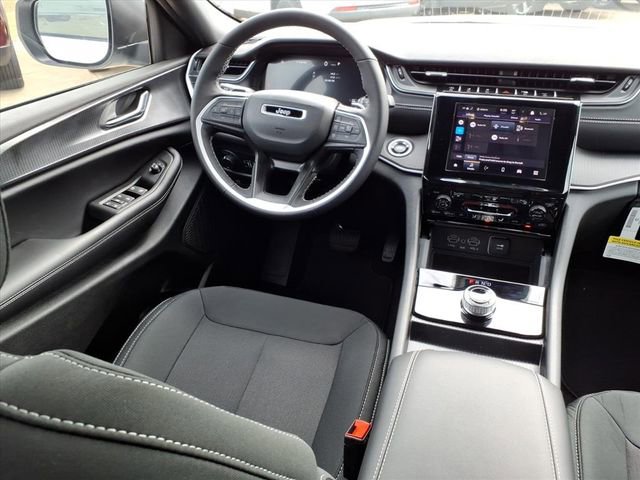 New 2026 Jeep Grand Cherokee Laredo X image 4