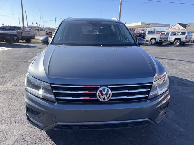 Used 2020 Volkswagen Tiguan SEL image 2
