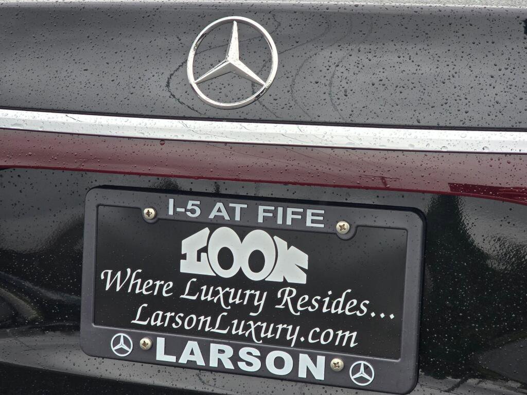 Used 2025 Mercedes-Benz E 350 4MATIC Sedan image 32