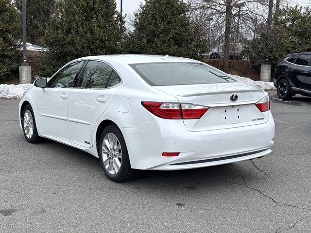 Used 2013 Lexus ES 300h w/ Luxury Pkg image 4
