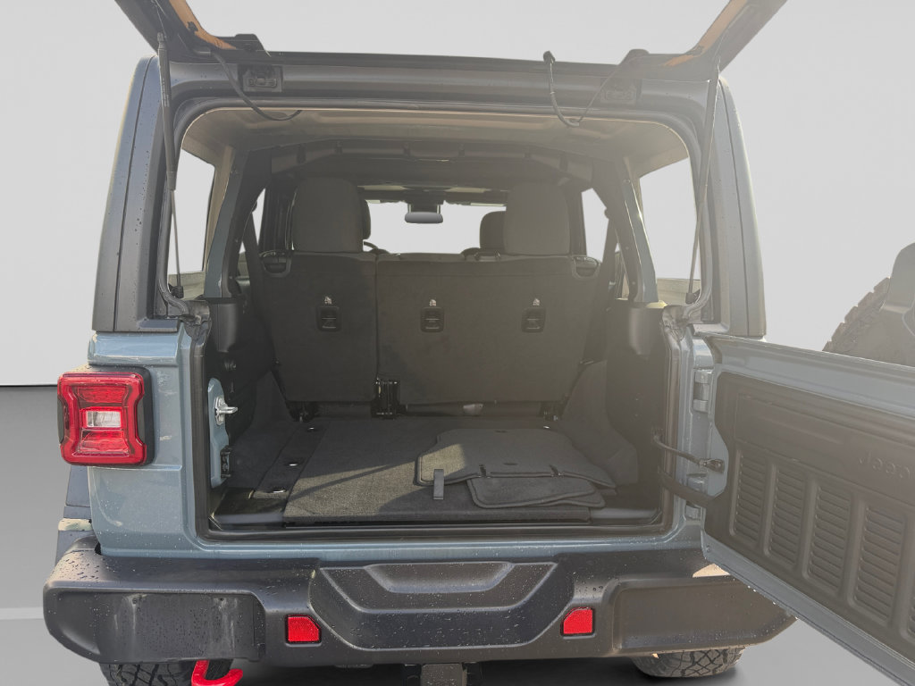 Used 2025 Jeep Wrangler Unlimited Rubicon AWD/4WD image 19