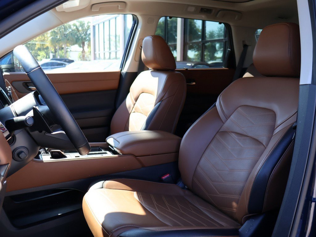 Used 2024 Nissan Pathfinder Platinum w/ Cargo Package image 34
