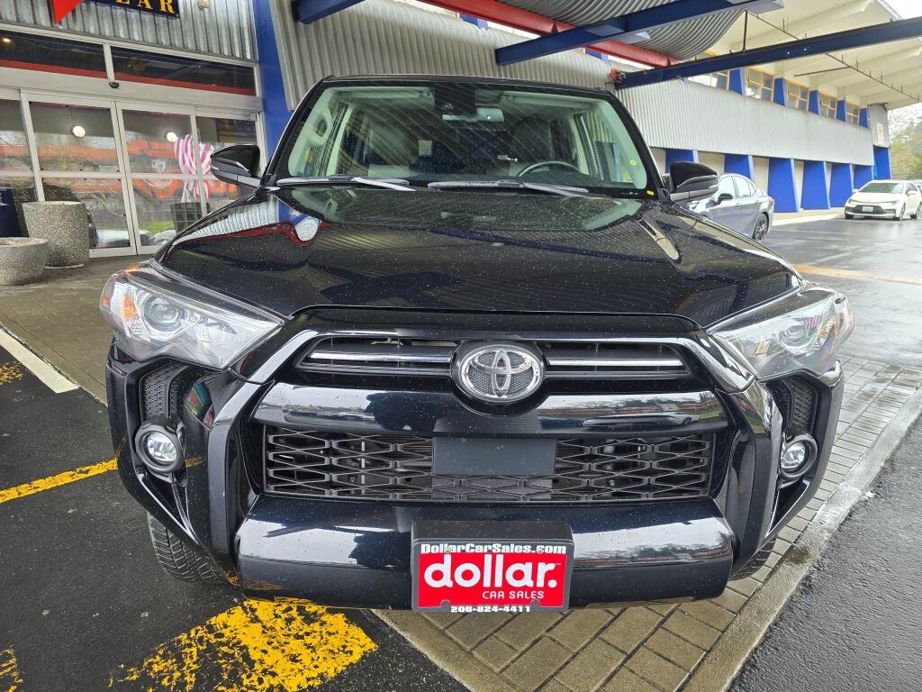 Used 2024 Toyota 4Runner SR5 Premium w/ Moonroof Package AWD/4WD image 2