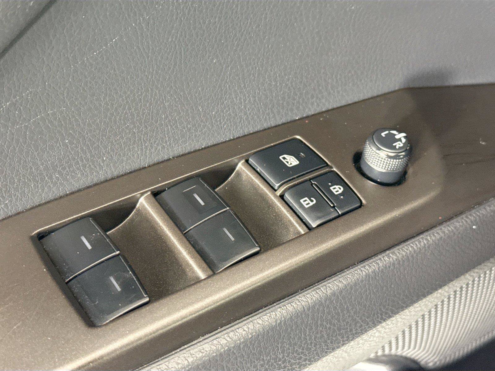 Certified 2023 Toyota Camry SE FWD image 24