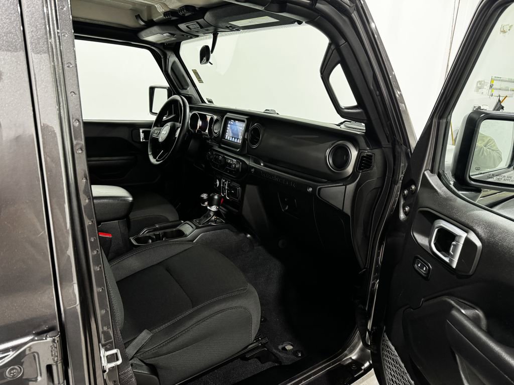 Used 2022 Jeep Wrangler Unlimited Sport image 23