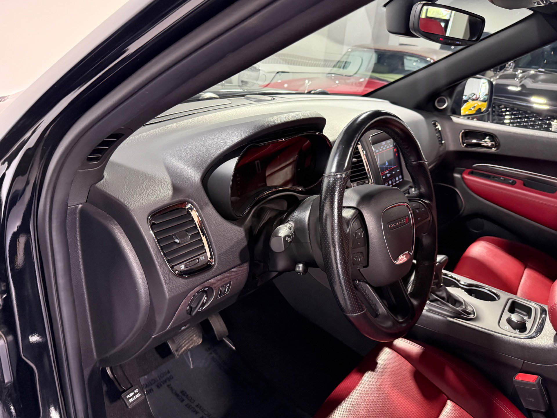 Used 2020 Dodge Durango R/T w/ Blacktop Package AWD/4WD image 20