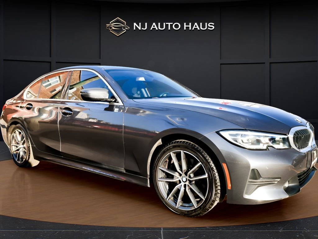 Used 2022 BMW 330i Sedan image 1