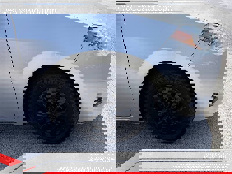 Used 2017 Toyota Corolla L w/ Carpet Mat Package (TMS) FWD image 22