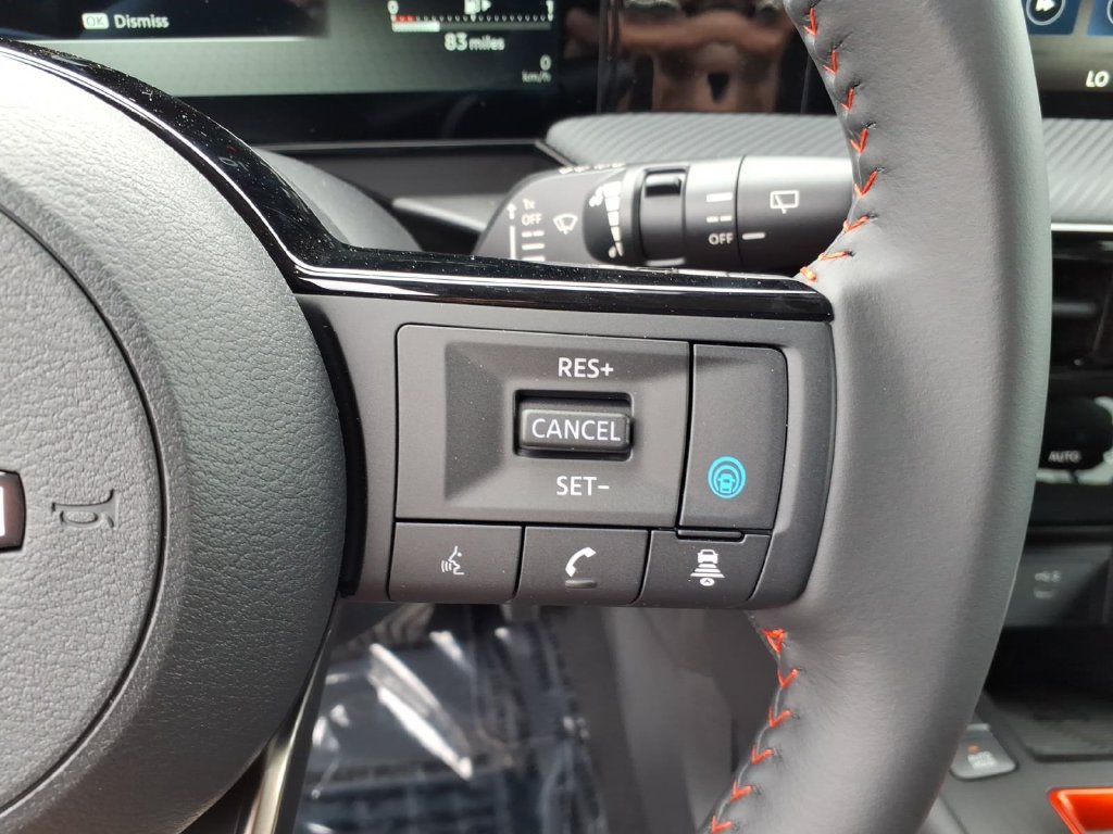 New 2026 Nissan Kicks SR w/ Cold Weather Package AWD/4WD image 18