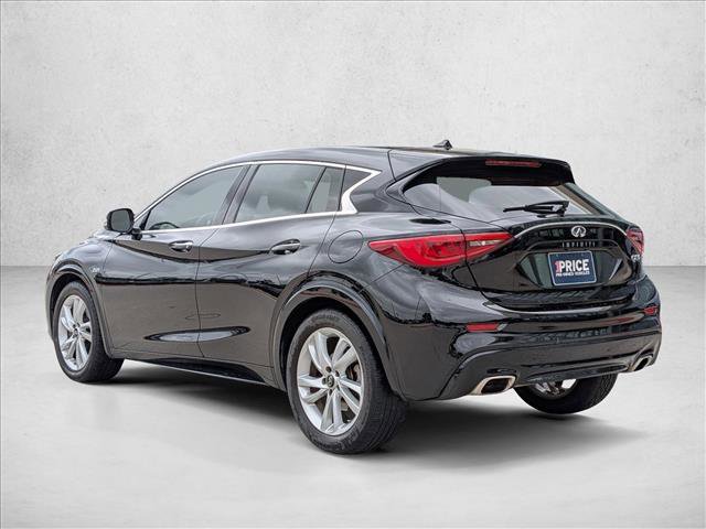 Used 2017 INFINITI QX30 FWD image 5