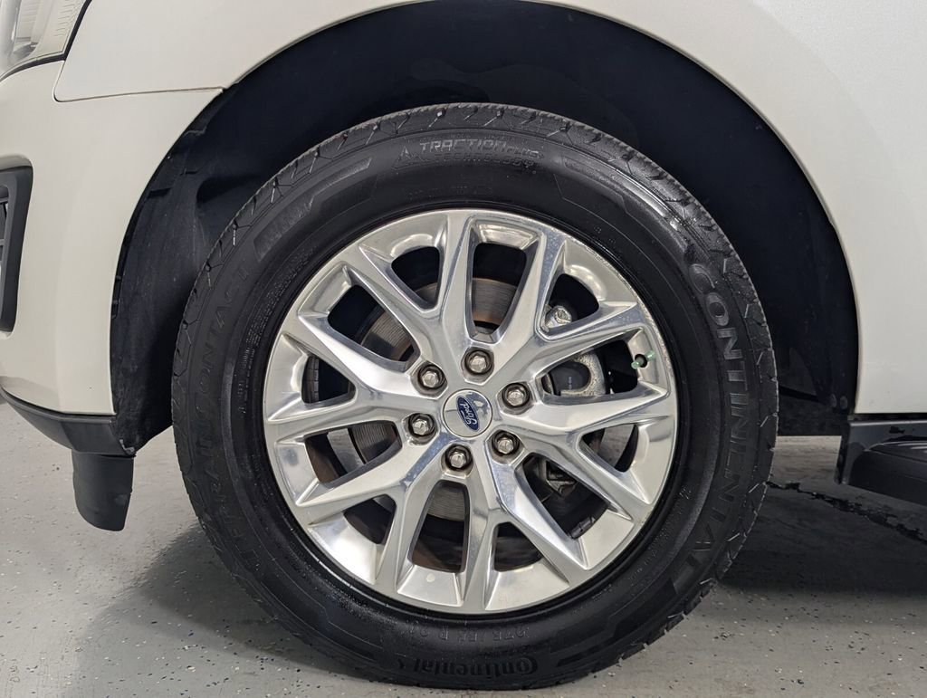 Used 2020 Ford Expedition XLT image 11