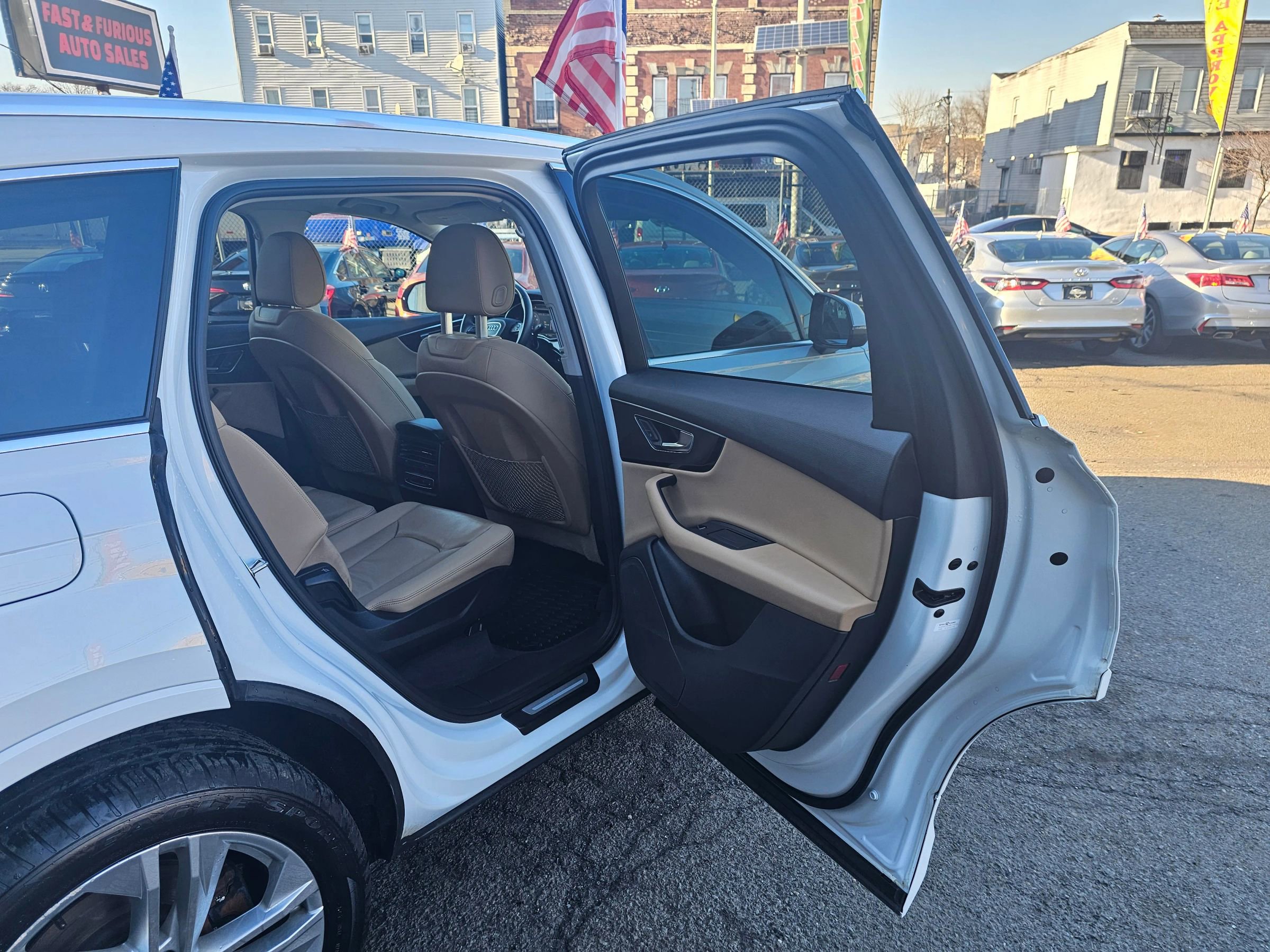 Used 2020 Audi Q7 3.0T Premium image 12