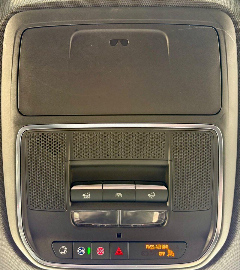 Used 2024 Chevrolet Traverse RS w/ LPO, Floor Liner Package AWD/4WD image 34