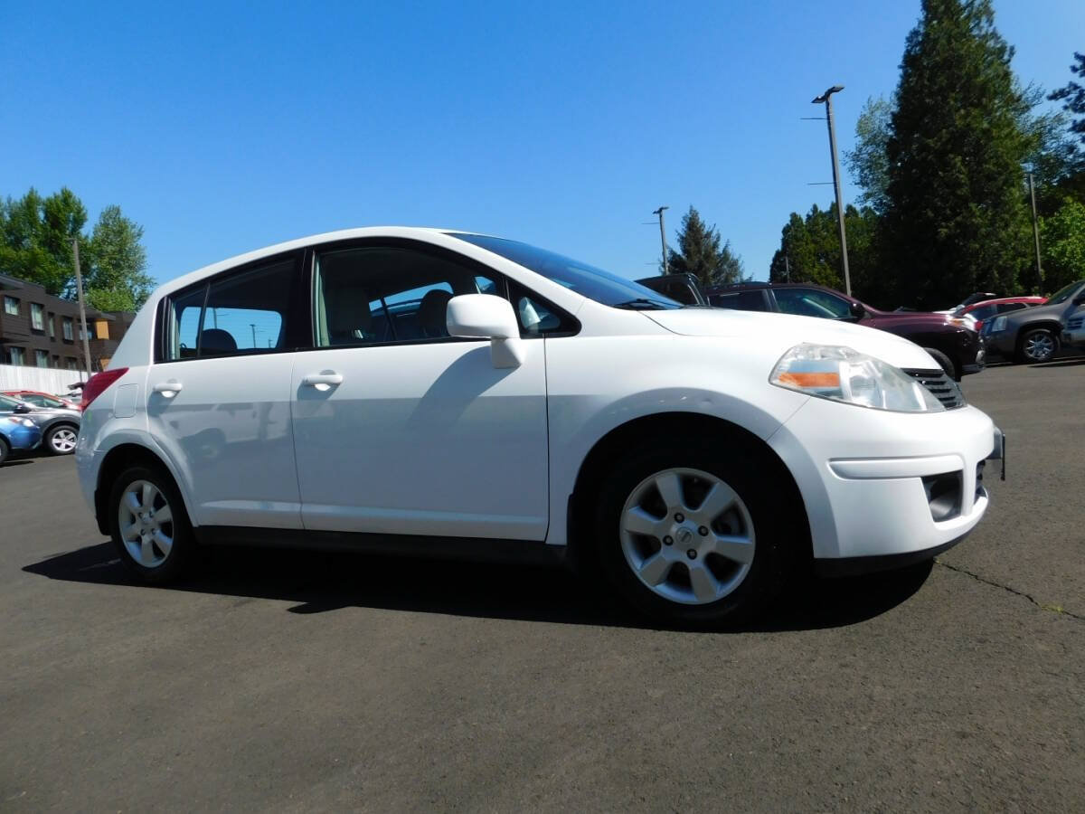 Used 2008 Nissan Versa Hatchback w/ Convenience Pkg