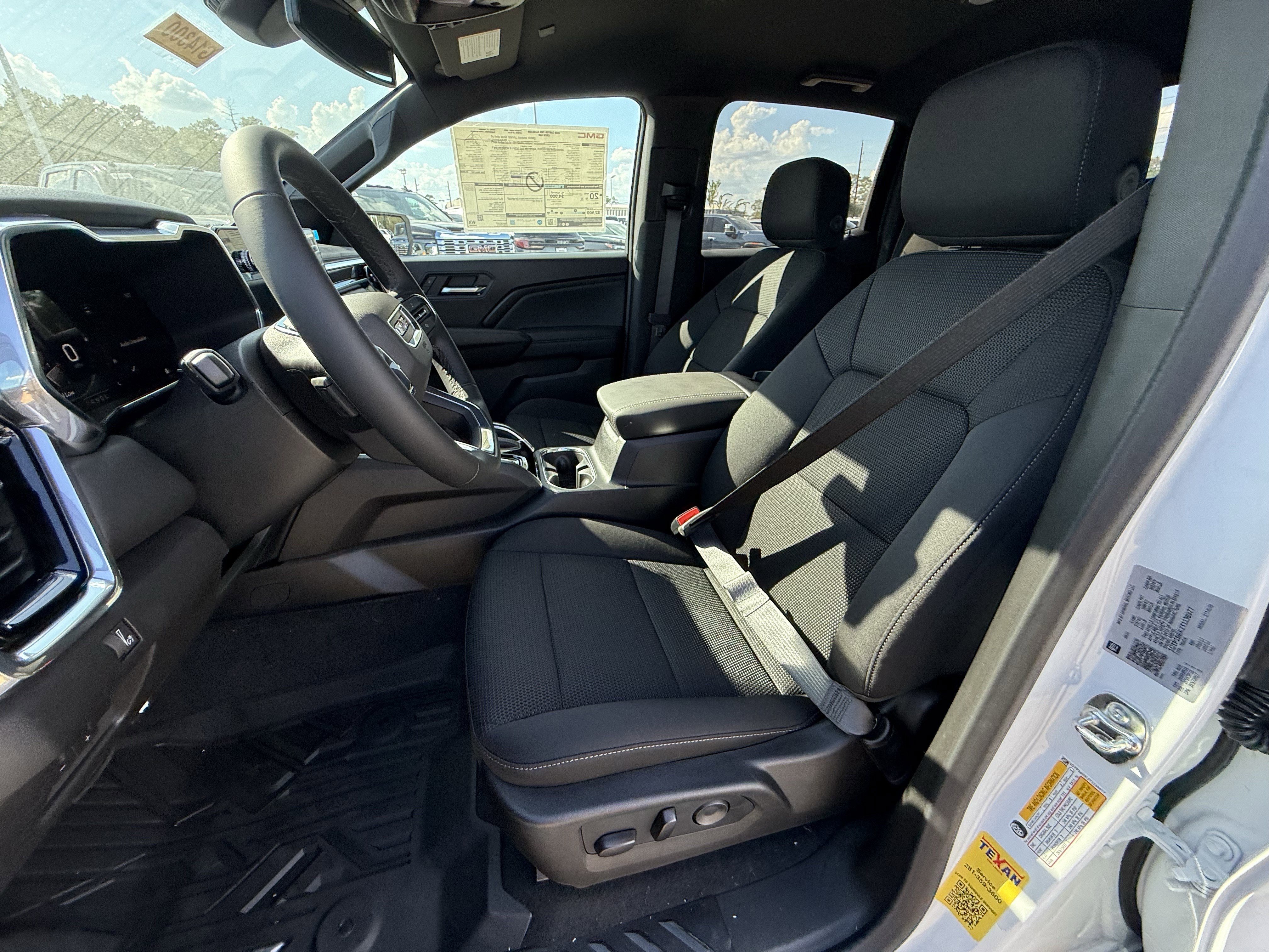 New 2026 GMC Canyon Elevation w/ Convenience Package image 17