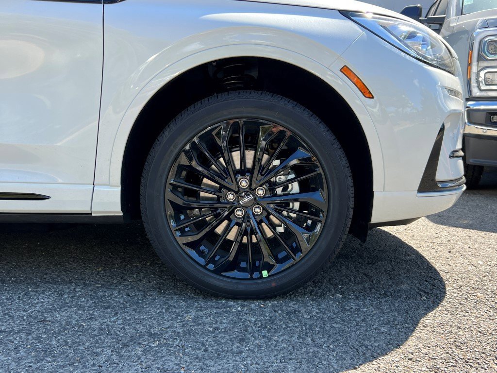 New 2025 Lincoln Corsair Grand Touring w/ Equipment Group 302A image 6