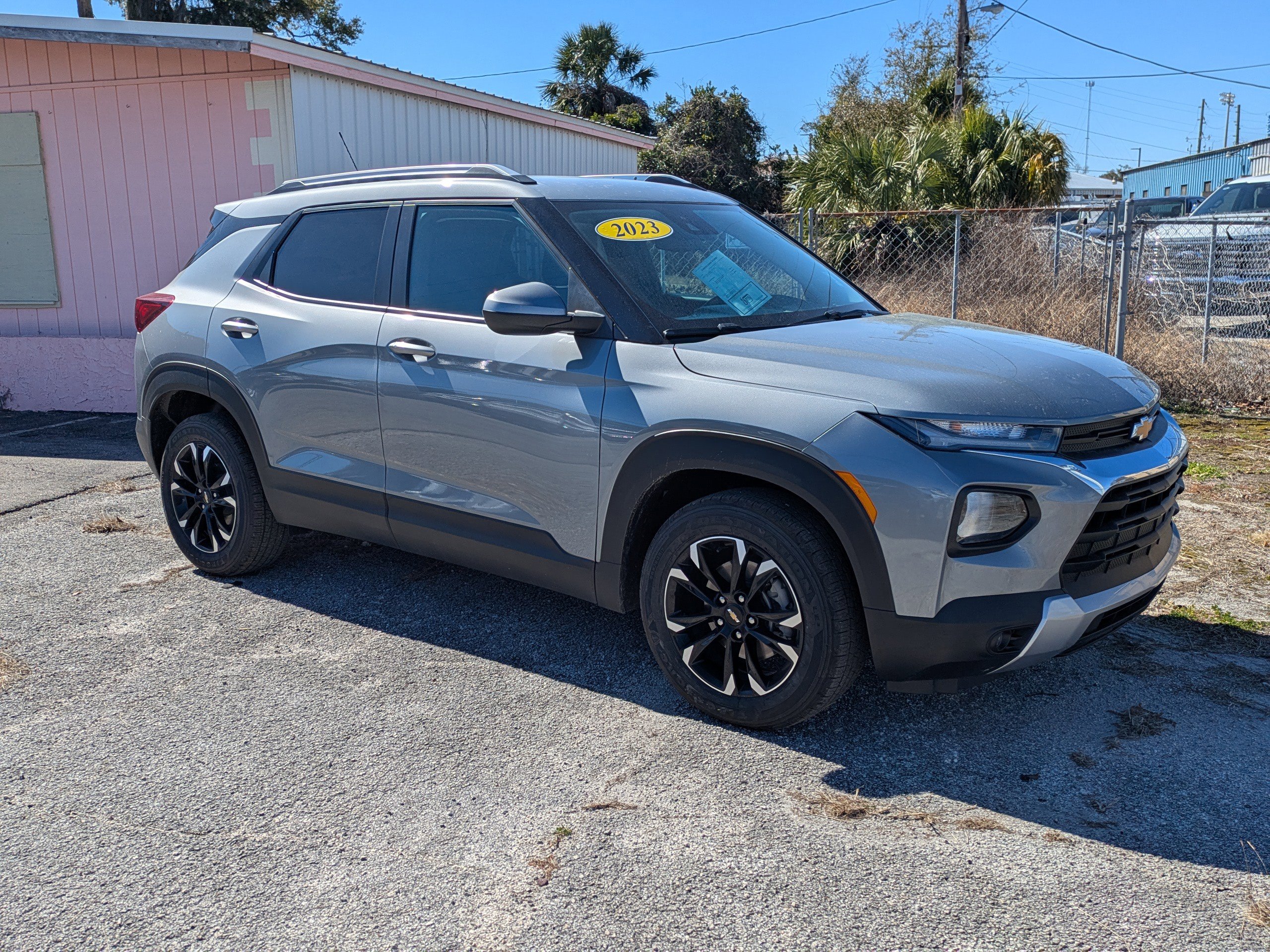 Certified 2023 Chevrolet TrailBlazer LT FWD image 2