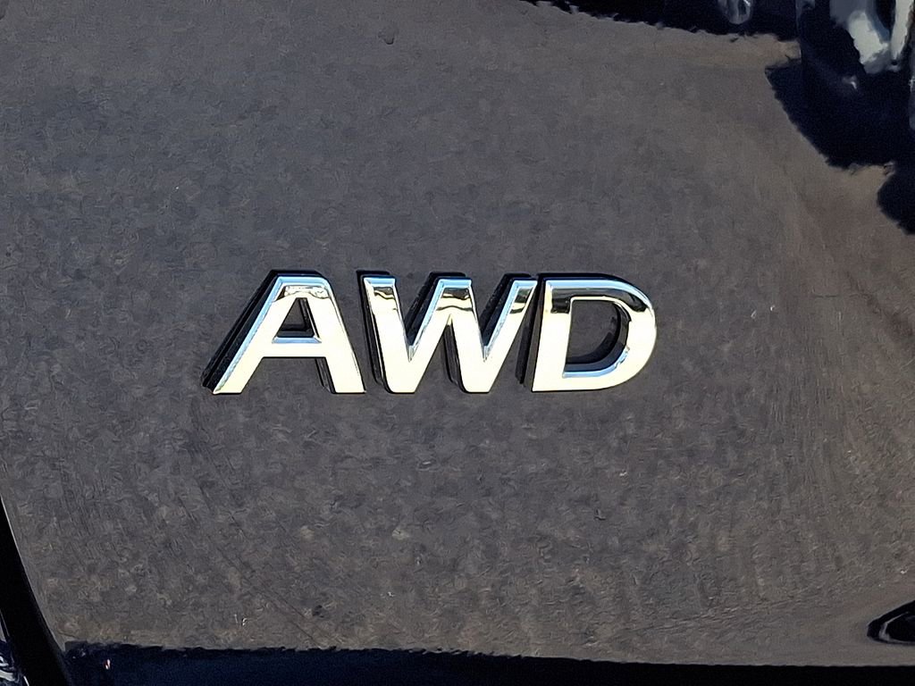 Used 2023 INFINITI Q50 Sensory image 33