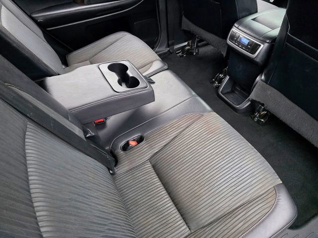 Used 2015 Toyota Highlander Plus image 31