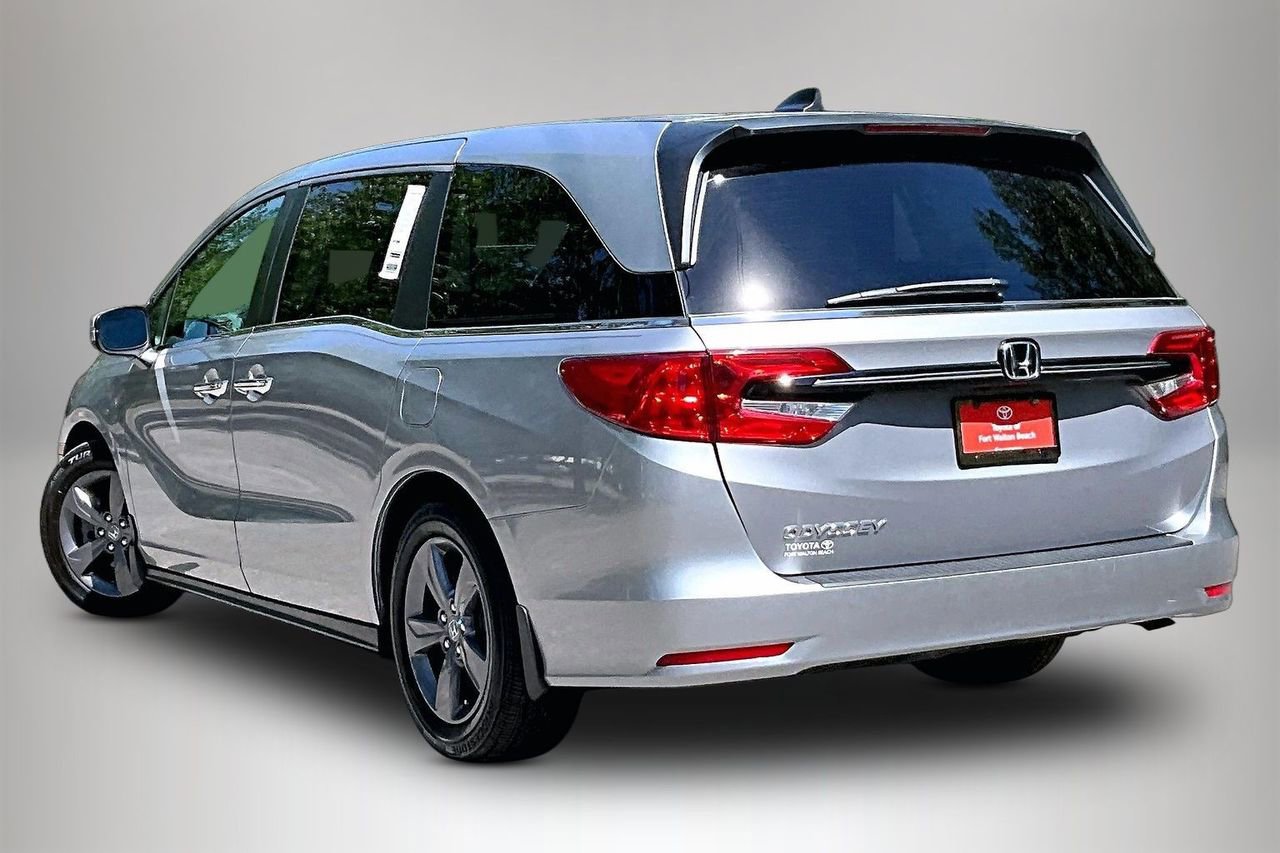 Used 2024 Honda Odyssey EX image 4