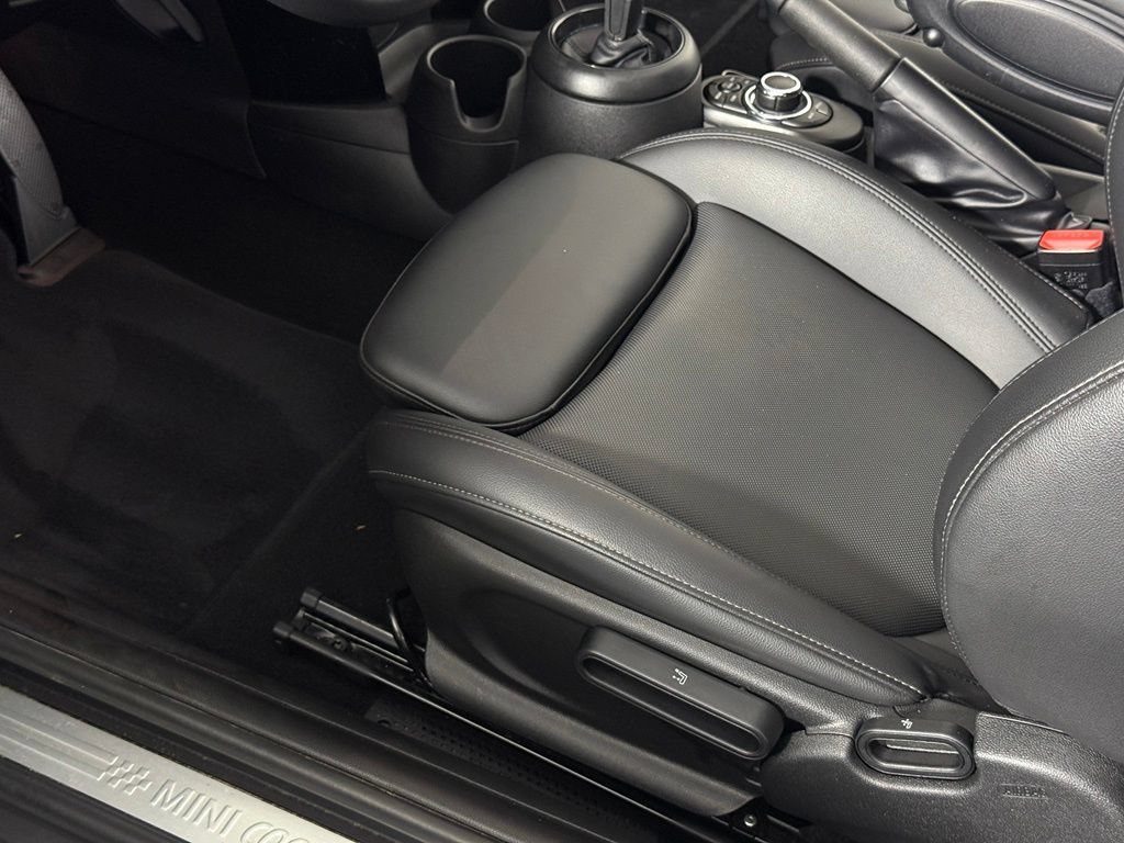 Used 2022 MINI Cooper S FWD image 30