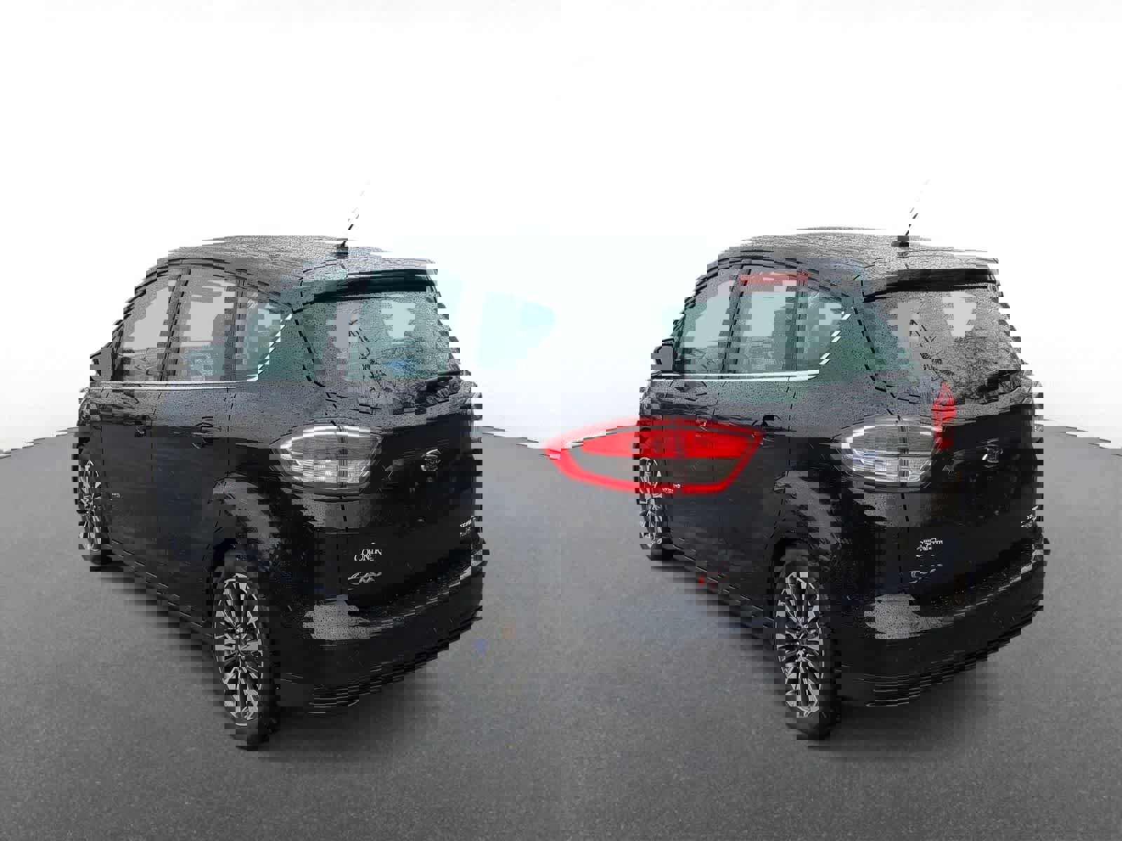 Used 2018 Ford C-MAX Titanium w/ Equipment Group 301A image 6