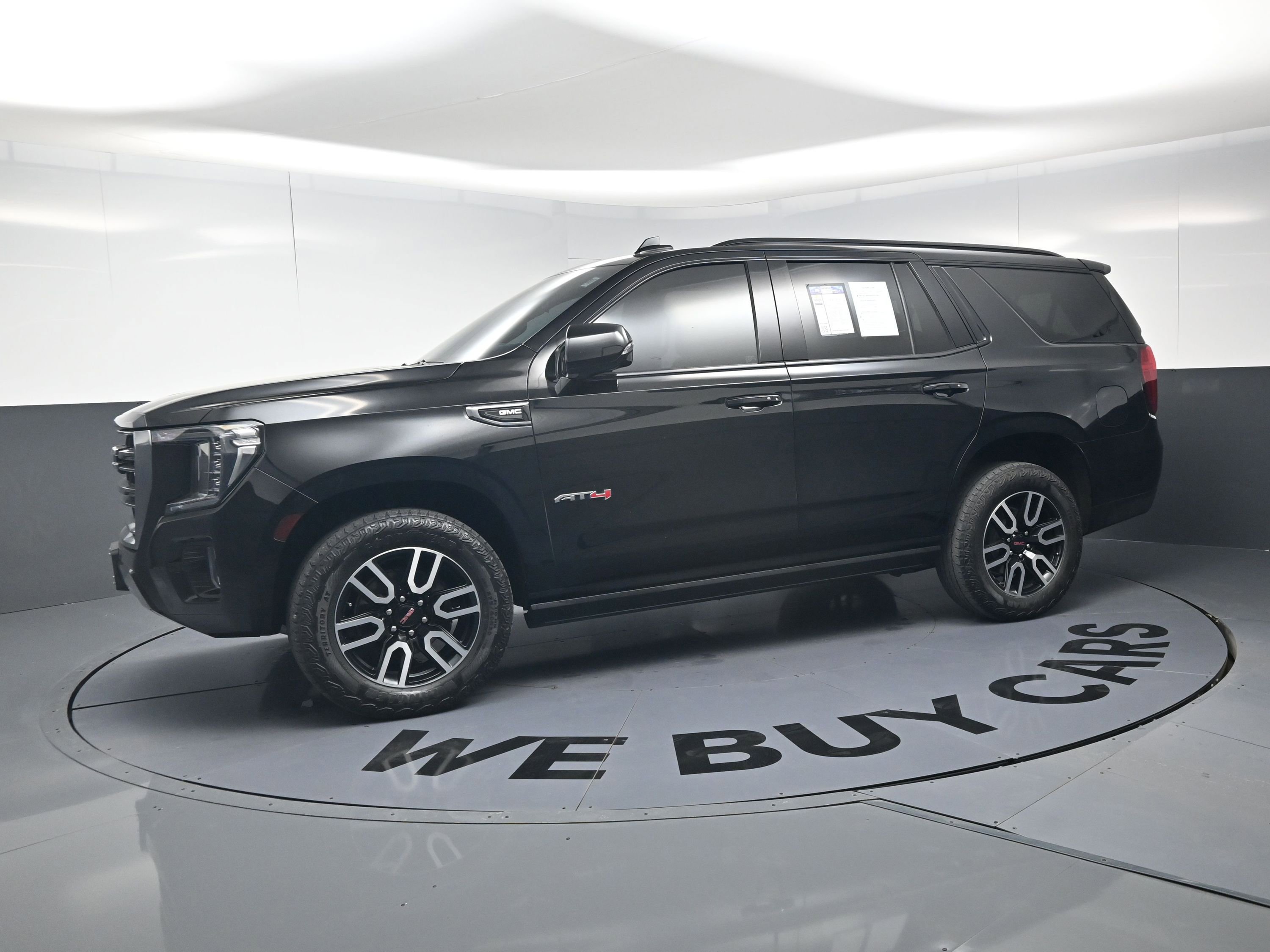 Used 2024 GMC Yukon AT4 w/ Technology Package image 6