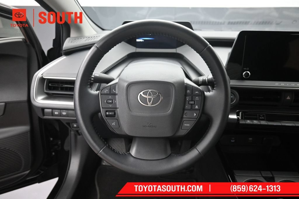 Used 2025 Toyota Prius LE AWD/4WD image 23