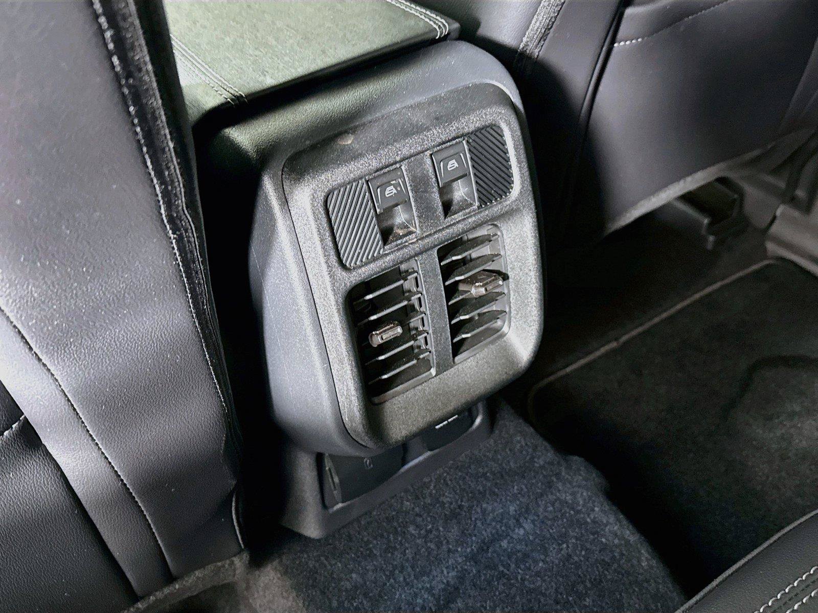 Used 2025 Ford Bronco Outer Banks AWD/4WD image 33