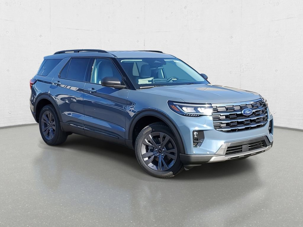 New 2026 Ford Explorer Active w/ Active Comfort Package image 2