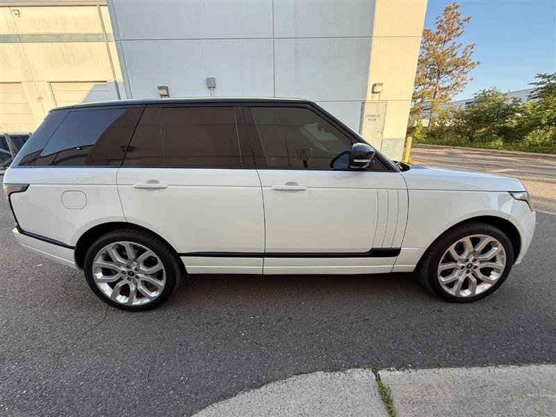 Used 2014 Land Rover Range Rover Supercharged AWD/4WD image 16