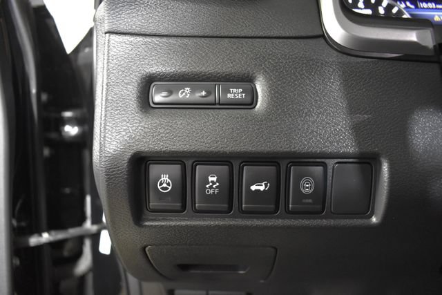 Used 2020 Nissan Murano SL w/ Moonroof Package AWD/4WD image 14