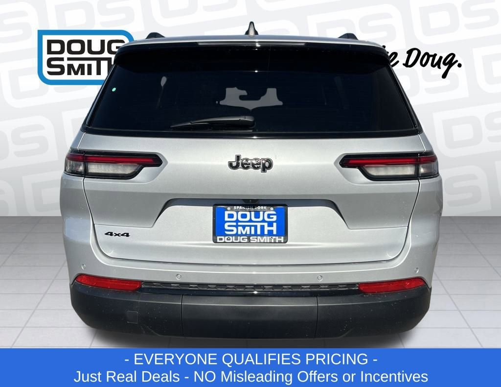 New 2025 Jeep Grand Cherokee L Laredo image 30