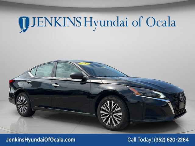 Used 2025 Nissan Altima 2.5 SV
