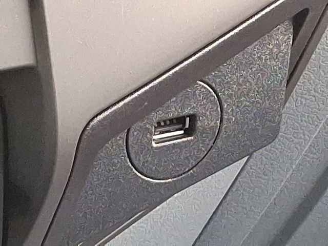 Used 2023 Ford F650 2WD Regular Cab Super Duty image 24