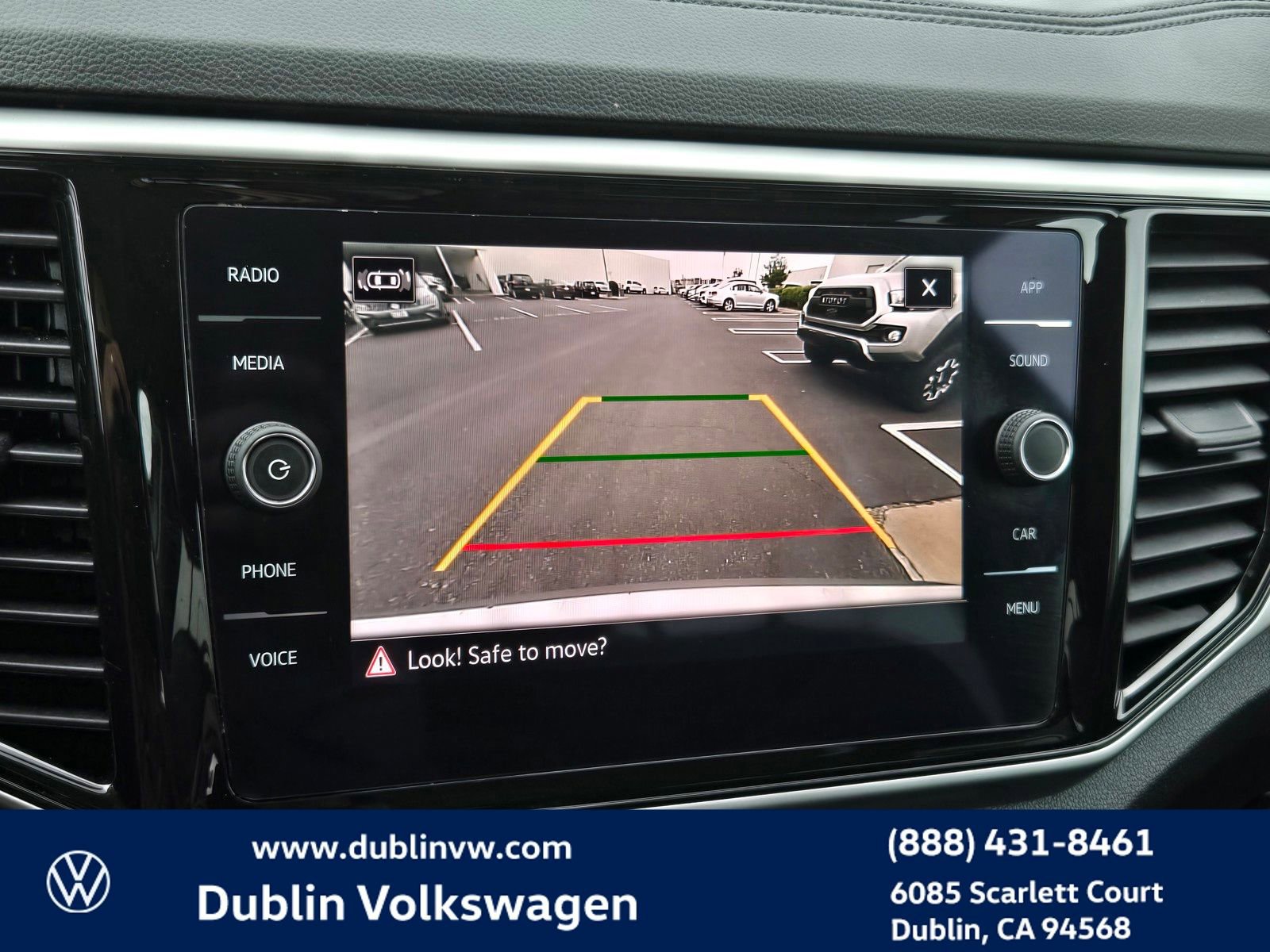 Used 2023 Volkswagen Atlas SE w/ Panoramic Sunroof Package image 15