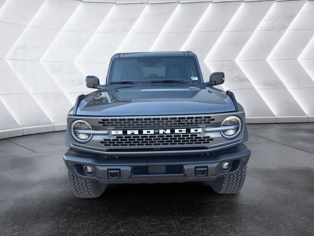 New 2025 Ford Bronco Badlands image 2