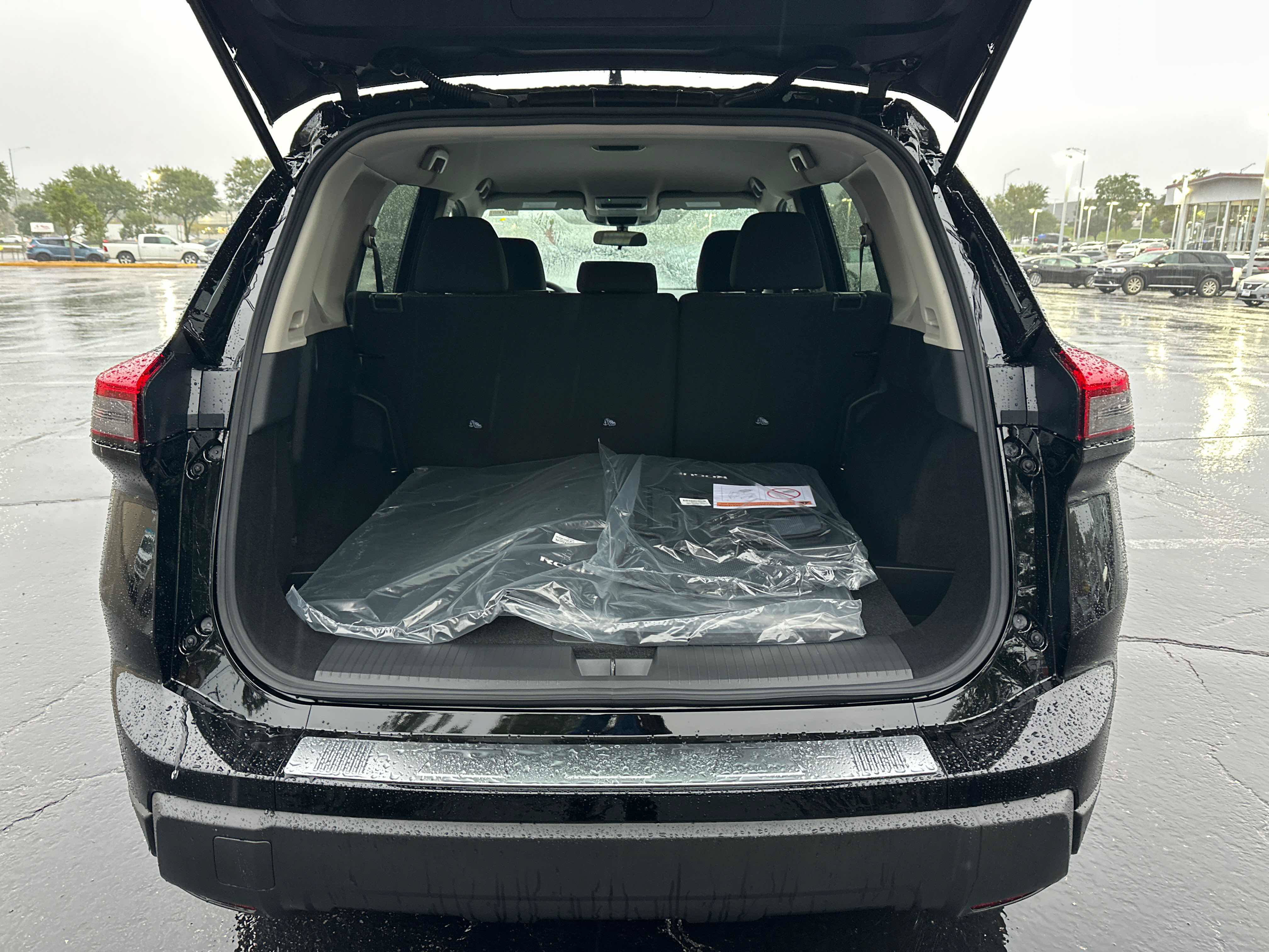 New 2027 Nissan Rogue SV AWD/4WD image 12
