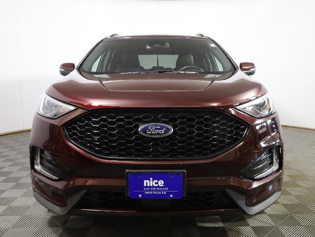 Certified 2020 Ford Edge ST-Line w/ Cold Weather Package AWD/4WD image 3