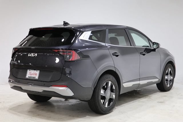 Used 2026 Kia Sportage LX FWD image 8