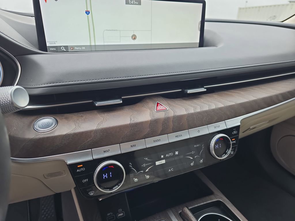 Used 2022 Genesis G80 2.5T w/ Advanced Package image 20