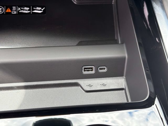 New 2026 Chevrolet Tahoe LT w/ Comfort Package AWD/4WD image 32