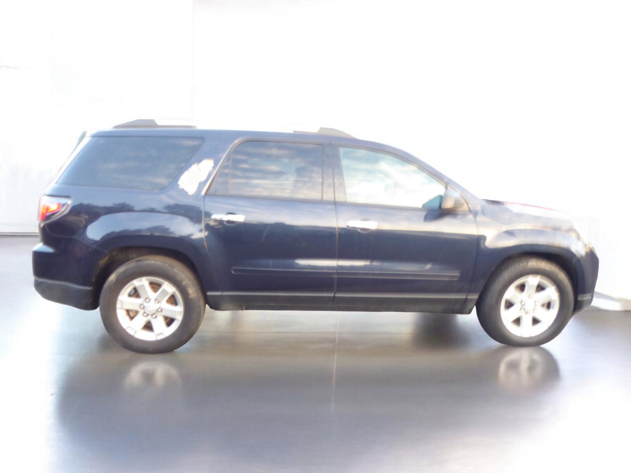 Used 2016 GMC Acadia SLE image 6