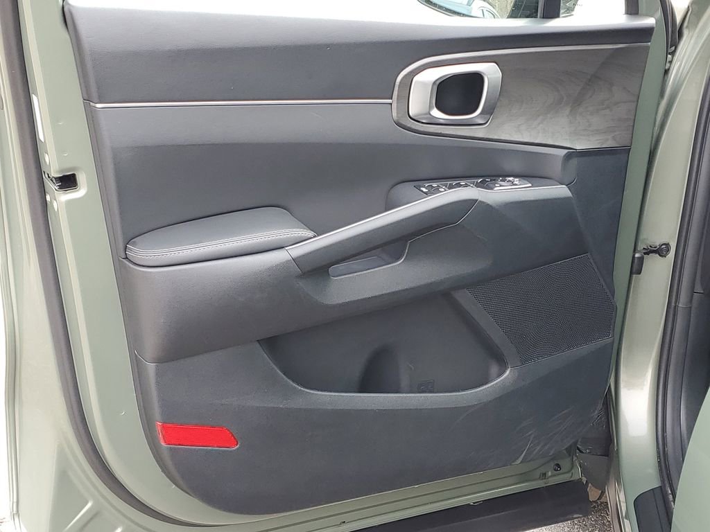 Used 2025 Kia Sorento X-Line EX image 8