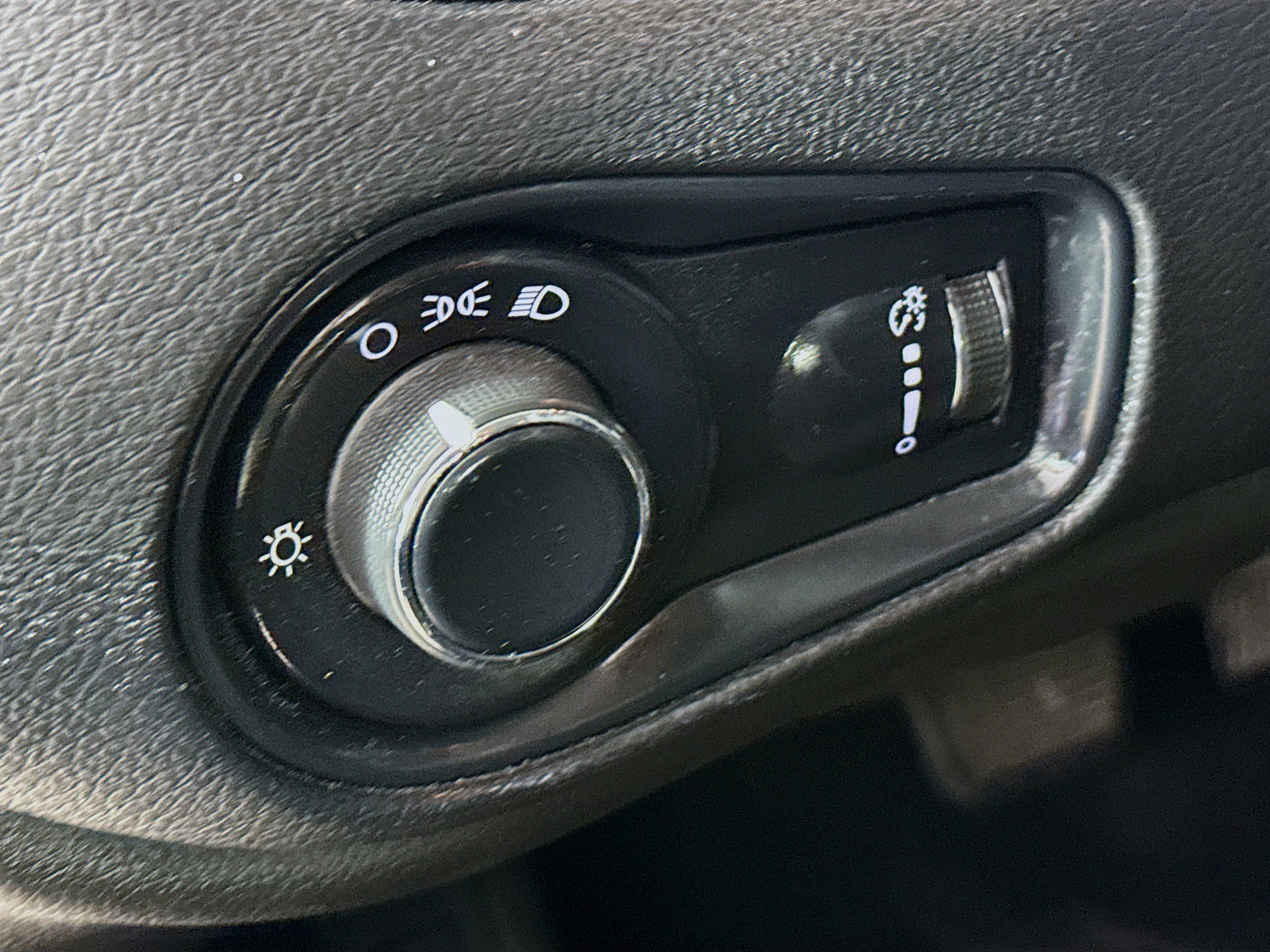 Used 2021 Jeep Renegade Sport image 9