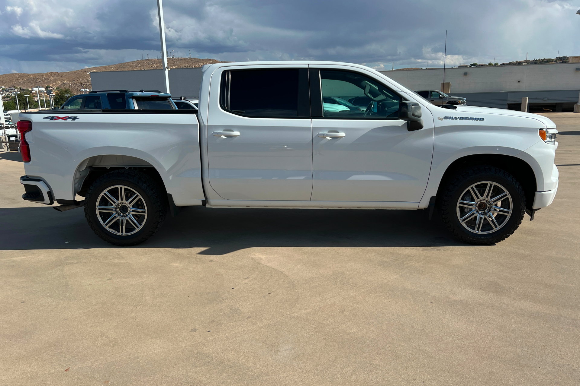 Used 2022 Chevrolet Silverado 1500 RST AWD/4WD image 7